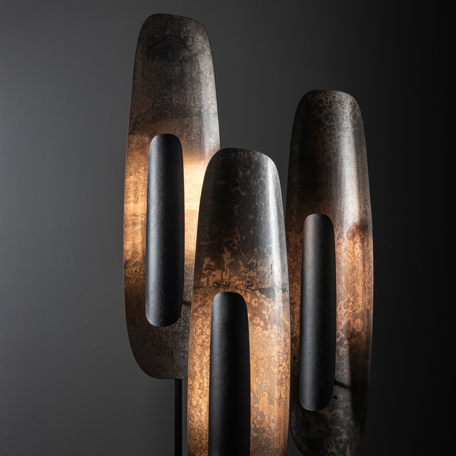 Shield Medium Floor Lamp